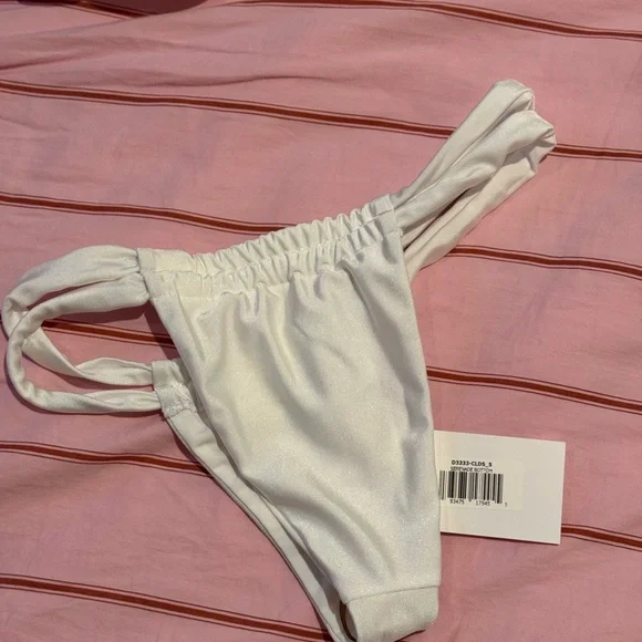 NWT S Dippin' Daisy's Serenade Cheeky Bikini Bottom in Cloud - Picture 9 of 10